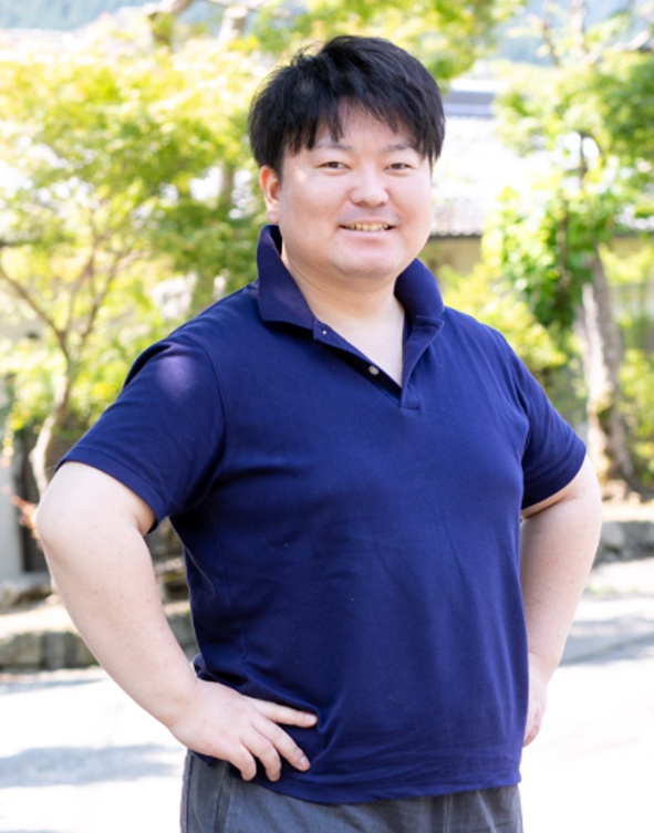 Espressivo代表 出崎英司